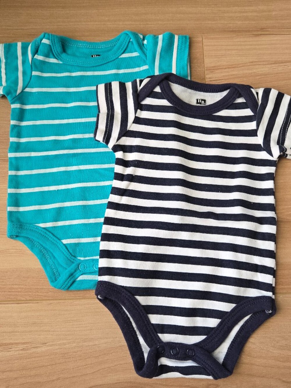 2 HB 0-3 month nappy covers, never worn